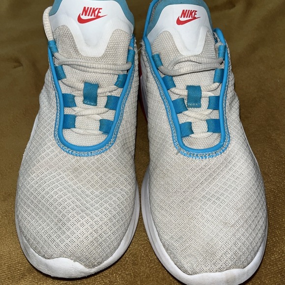Nike Air Max Motion Womens Shoes Size 7‎ Gym White Running Sneakers CW4285-100 - Picture 12 of 16